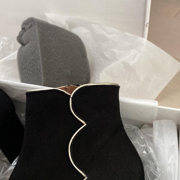 Brenda Zaro scalloped softest velour leather lined block heel Tania boots - Picture 7 of 16